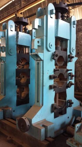 rolling mill stand